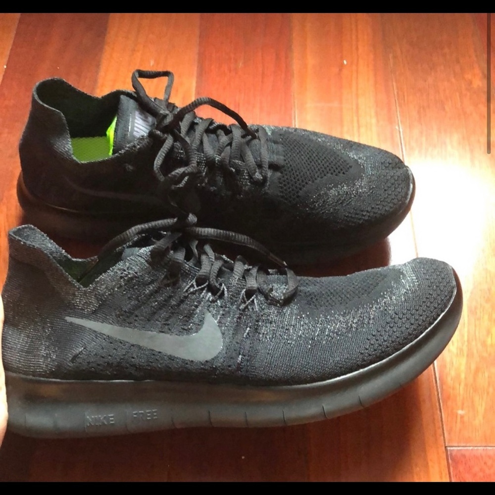 Nike Free Run Flyknit Sneakers